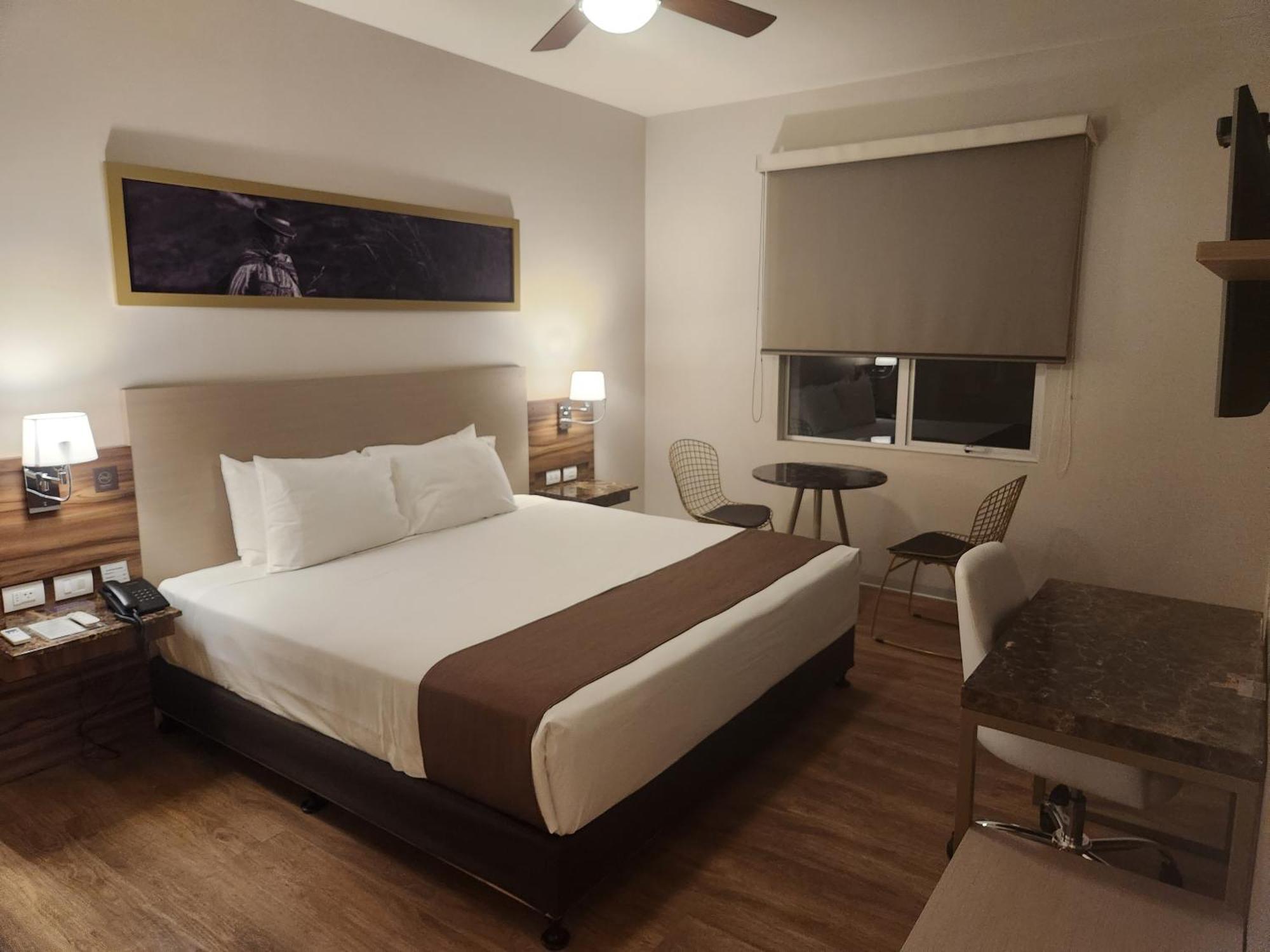 Hotel Dm